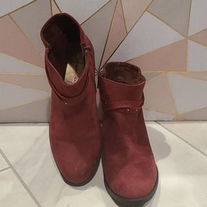 Jessica Simpson ankle boots